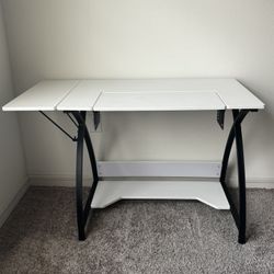 Sewing Table w/ Sewing Machine Platform 