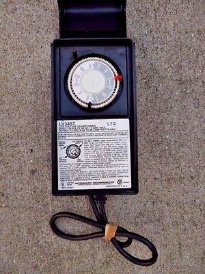 Intermatic Malibu Timer Model LV345T 12v 88 Watt Max Output Low Voltage Transformer