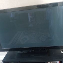 Samsung 58 Inch. Not A Smart Tv