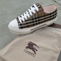 Burbbery Shoes 