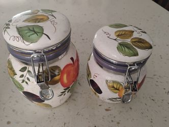 Set Of Vintage Oneida Fruit Canisters With Locking Lids