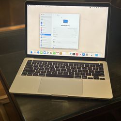 2020 MacBook Pro 13” M1 16GB 