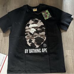 brand new bape shirt size medium never worn send offer i will except 
