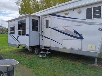 38 foot fifthwheel 2003