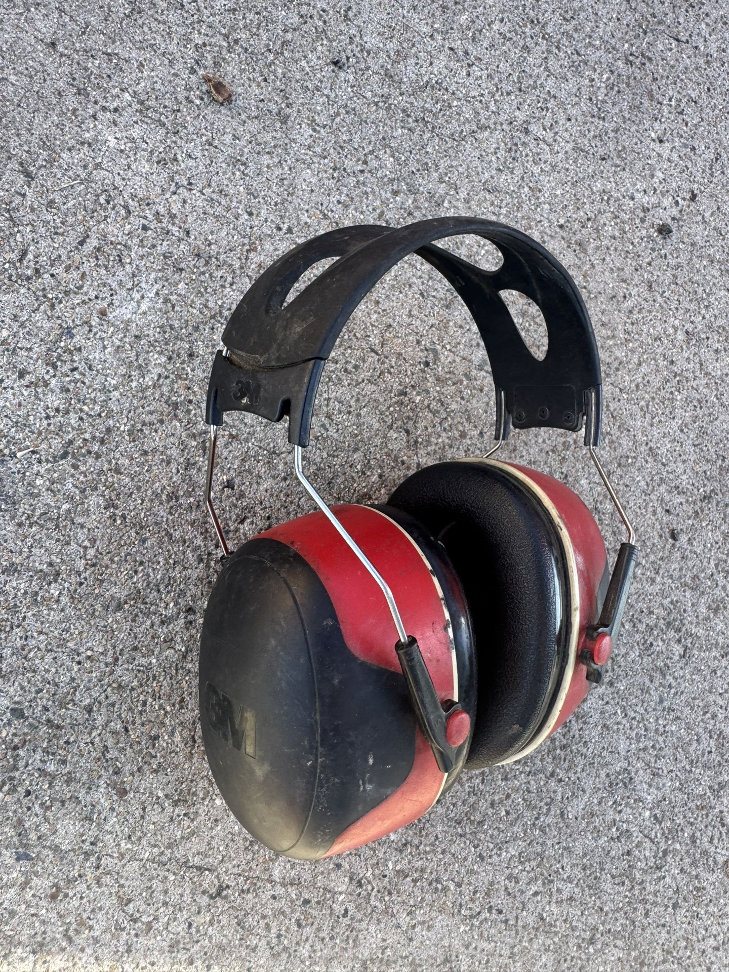 Noise Reducing Headgear