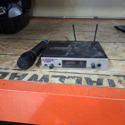 Sennheiser Wireless Microphone