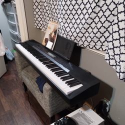 Casio CDP 230r Digital Piano