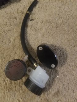 Clutch / brake fluid reservoir