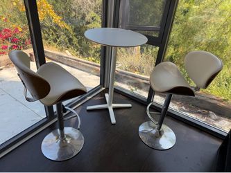 Table Bar Chairs Set