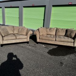 FREE 🆓 DELIVERY AND INSTALLATION - Raymour & Flanigan Light Brown Microfiber Sofa Love and Pillows