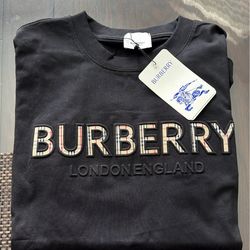 Burberry T shirt