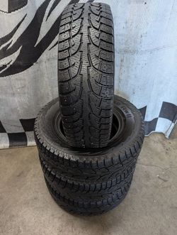 245/70r16 "Near Brand New" Hankook I-Pike studded winter snow tires