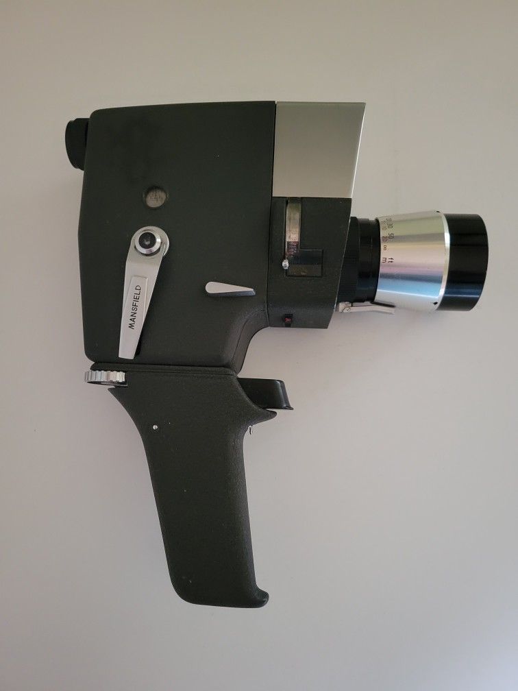 Mansfield Holiday 8mm Movie Camera