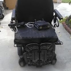 Electric Wheelchair