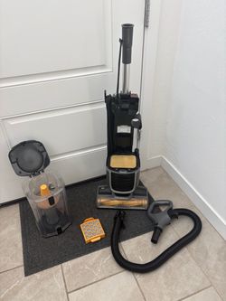 Shark Navigator Pet Pro Self-Cleaning Brushroll Upright Vacuum