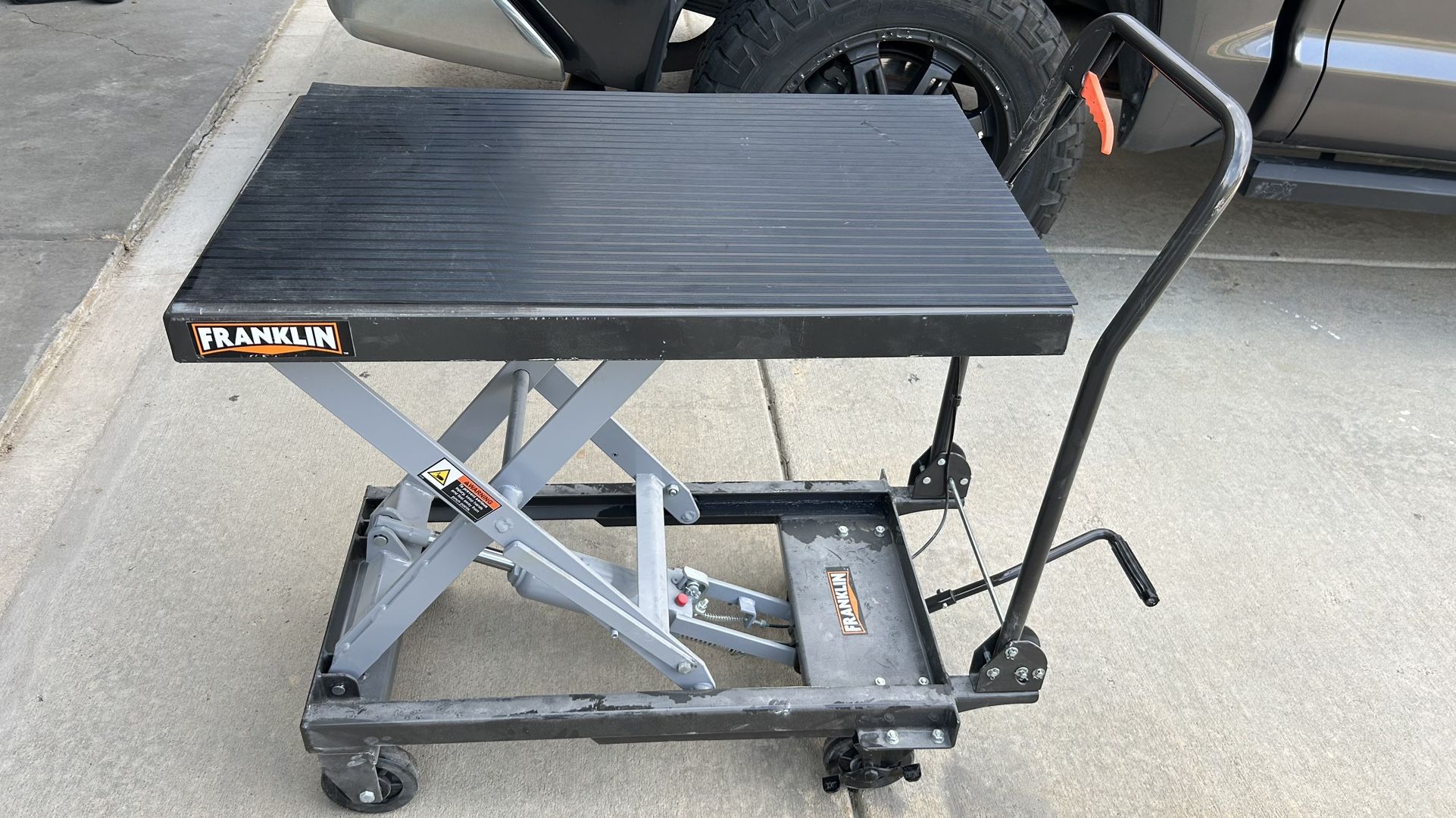 1000lb Franklin Material Lift