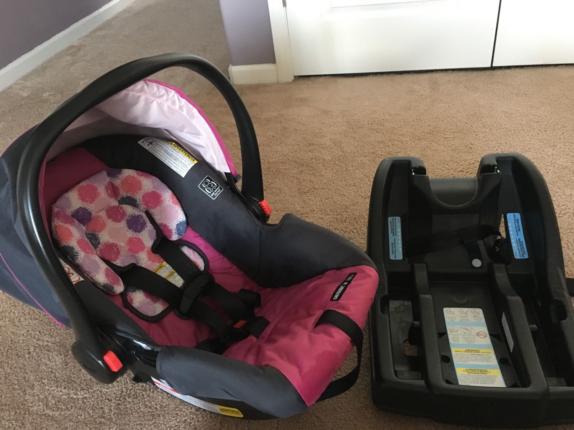 Graco infant car seat