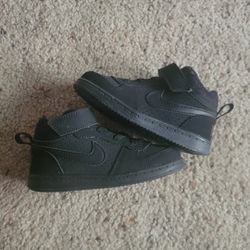 Brand New Youth Size 8c Nike Dunks