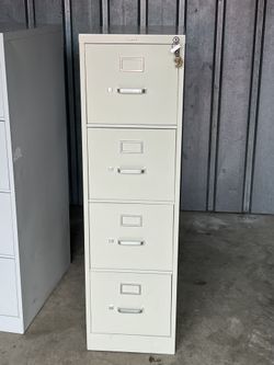 2 File Cabinets 