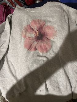 Hibiscus Crew Neck