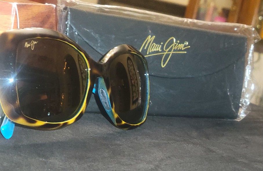 Brand New, Designer Maui Jim - MAKE ME AN OFFER
