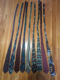 Men's neck ties - name brands 

Woodward 
Montama 
Graham& Lockwood 
Justers
Facets
Mulberry (2)
Alfani
Italian