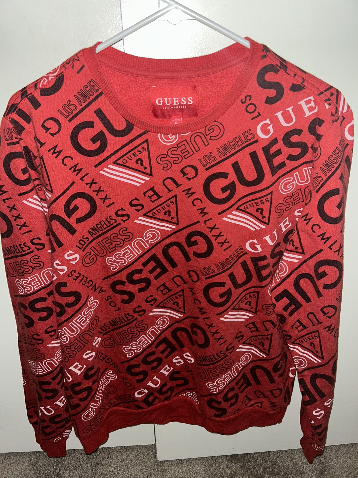 Guess sweatshirt 