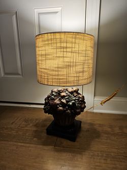 Vintage Fruit Basket Table Lamp