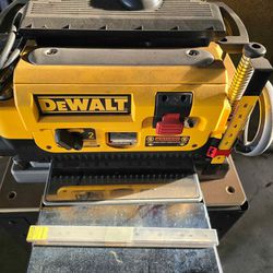 DEWALT  DW735 13-inch Planer with mobile stand
