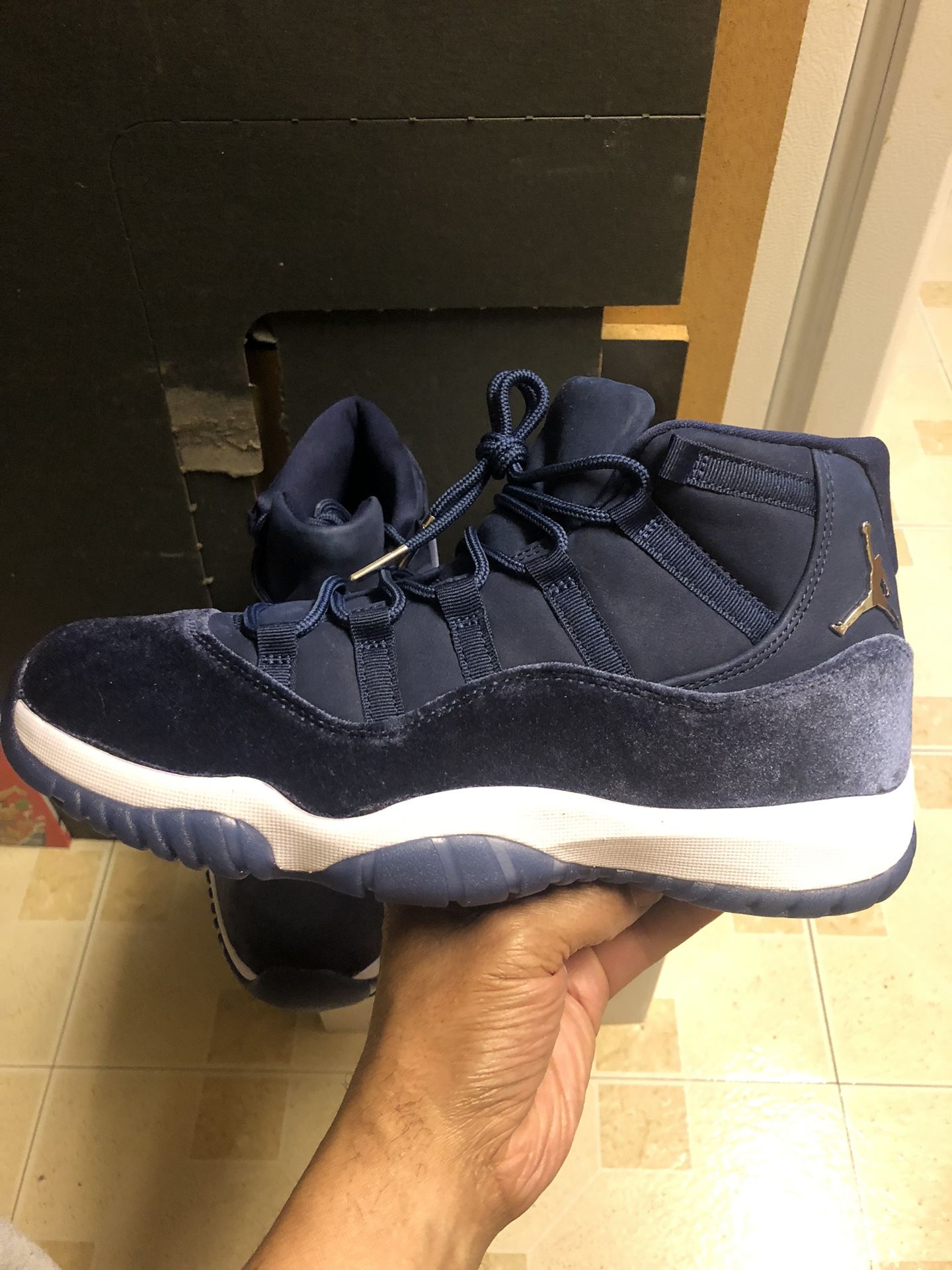 Jordan 11 Midnight Navy; DS; Size 10(M)/11.5(W)