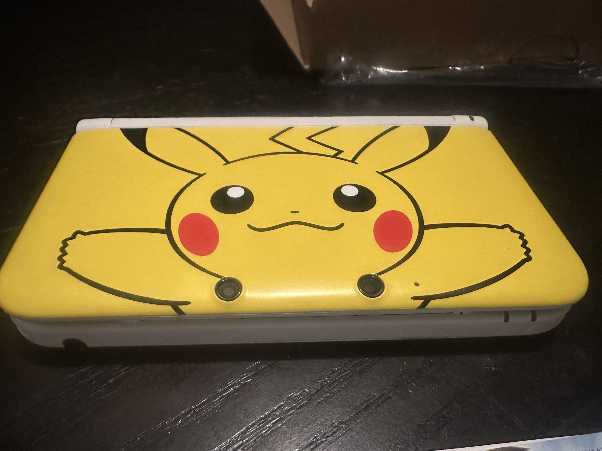 Nintendo 3DSXL Pikachu Special Edition - Complete In Box