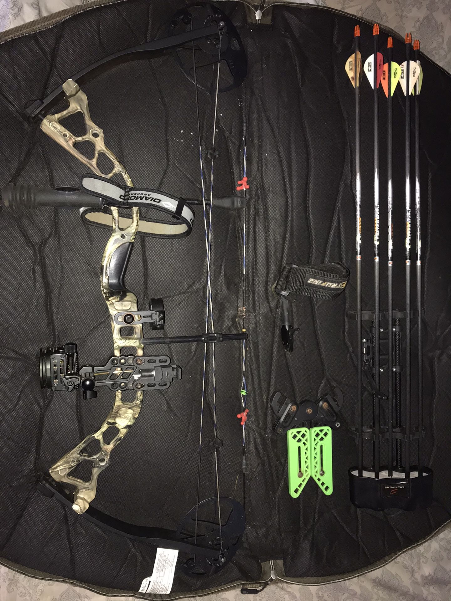 Diamond Infinite Edge Pro Compound Bow
