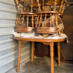 Cozy Solid Wood Kitchen Table & 4 Chairs