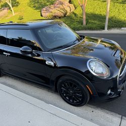 2015 Mini cooper S Hatchback 2 D