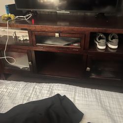 Wooden Dreeser