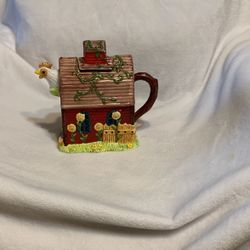 Barn Tea Pot