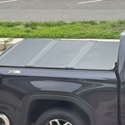 Truck Bed Cover 