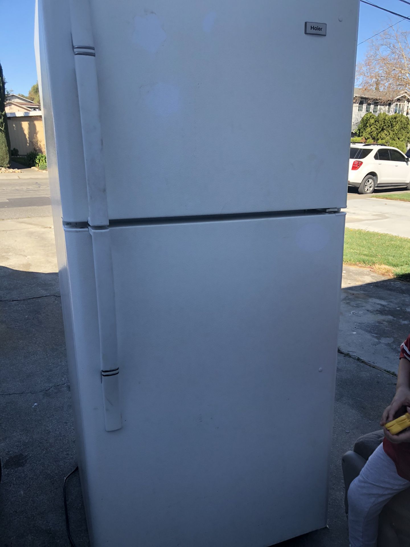Haier refrigerator 18.2 cubic feet