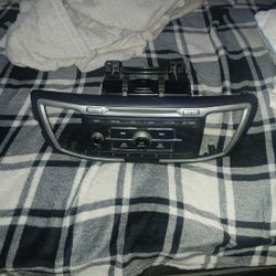 Honda Accord Stock Radio
