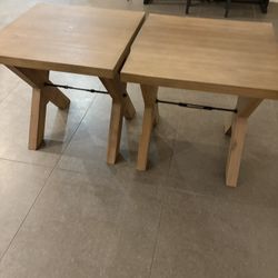 End tables 