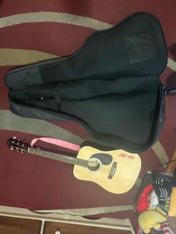 Guitar like brand new all 6 strings