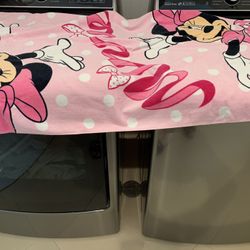 Disney Minnie Mouse Towel