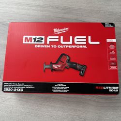 Milwaukee M12 FUEL 12V Lithium-Ion Brushless Cordless HACKZALL Reciprocating Saw Kit
