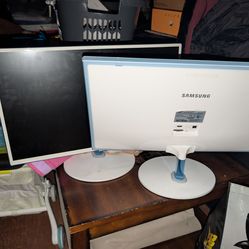 Pair of Samsung 27" LED Monitors (S27D360H) - Excellent Condition