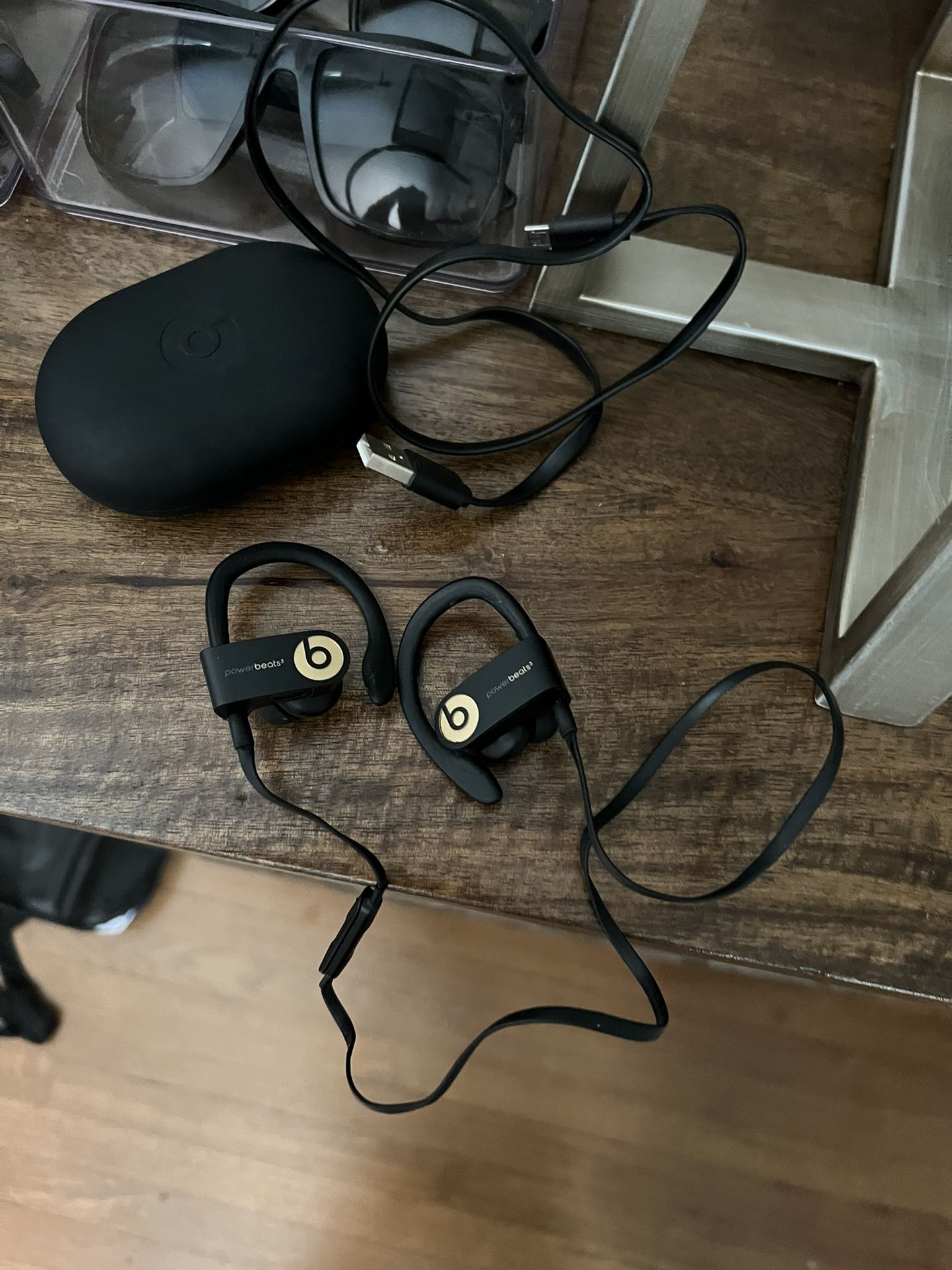 Power Beats 3s Bluetooth Headphones