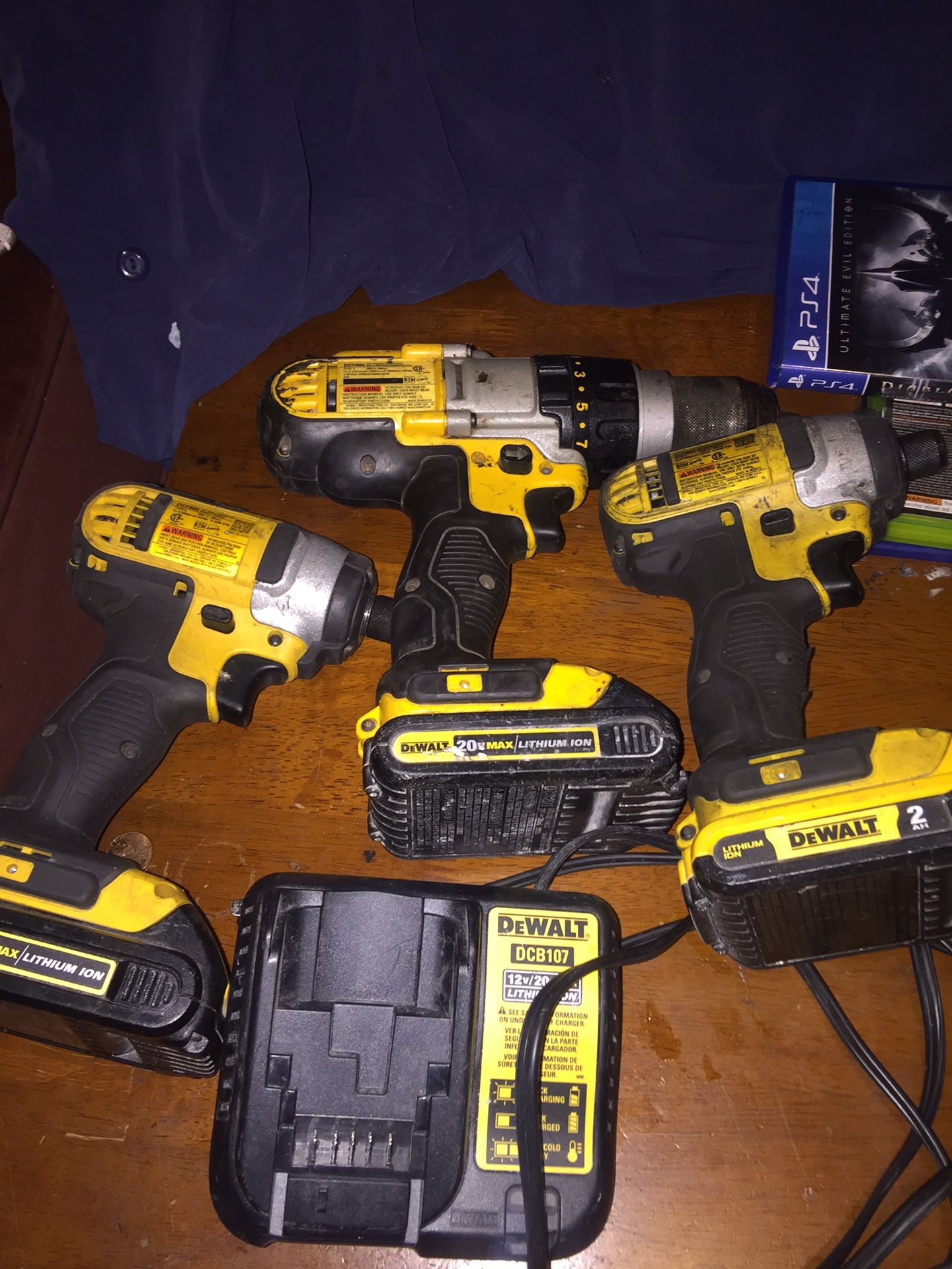 On sale 3 dewalt drills 3 batterys 1 charger for 230 dollars firm price all tools are in good conditions 2 impact drills 1, 1/2 hammer drill im in oa