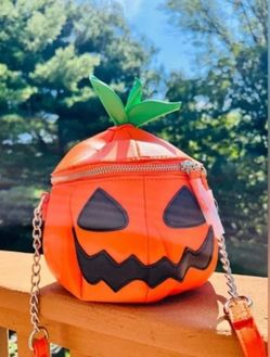 Jack-o'-Lantern Pumpkin Crossbody Bag