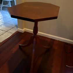 Hexagon Shaped Top End Table