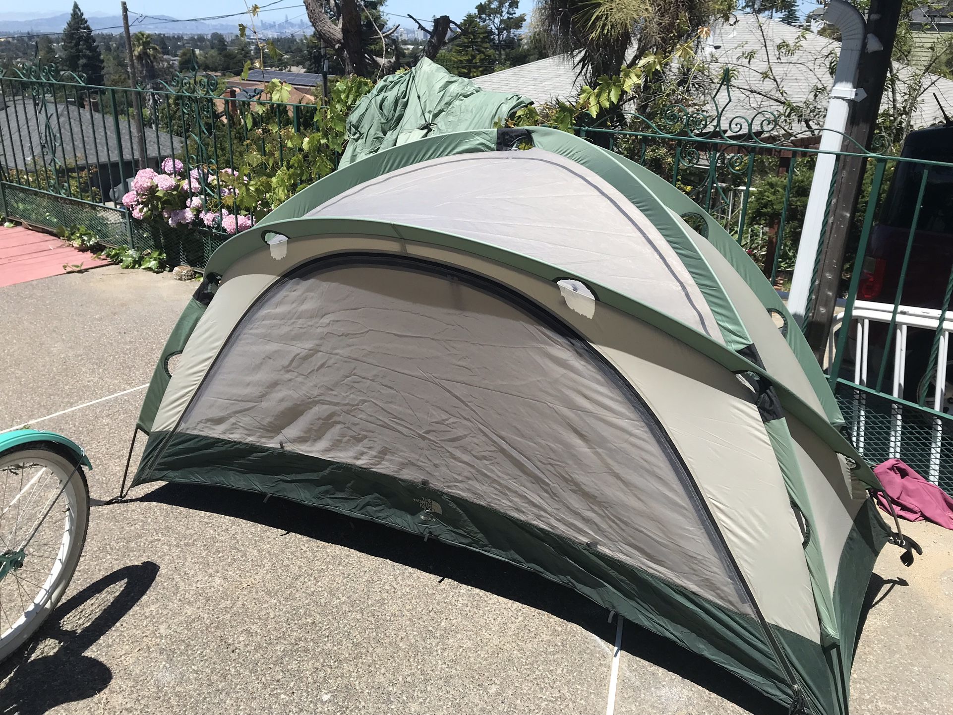 The North Face Tent NEBULA 2-3 Person 3-4 Season for Sale in