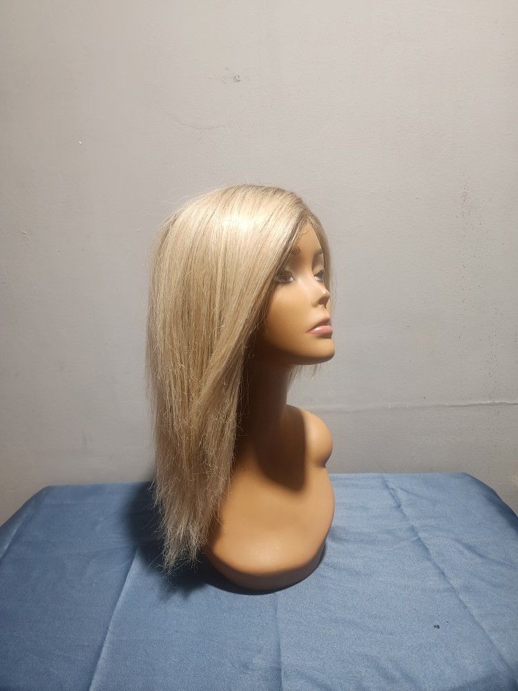Belletress Wig T- 6045 Like New W Original Box 